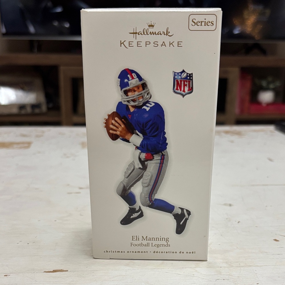 Hallmark 2010 Keepsake NFL Player Ornament Football #16 - Eli Manning